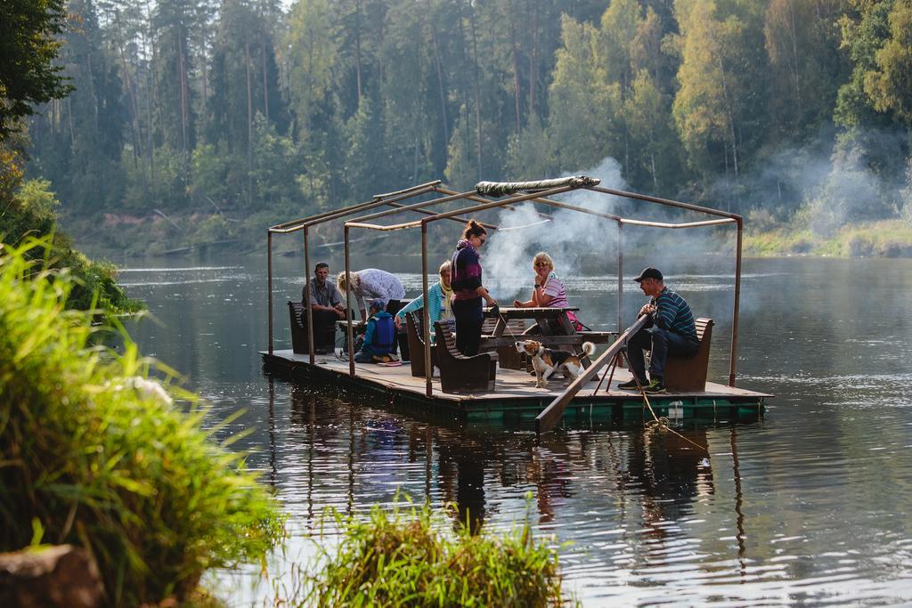 Kempings Ozolkalns Cēsis Exteriör bild